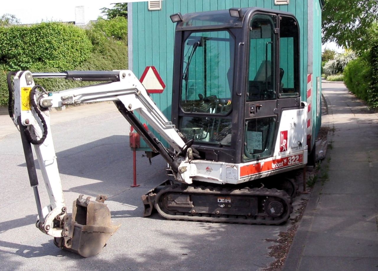 Mini excavator (beko)
